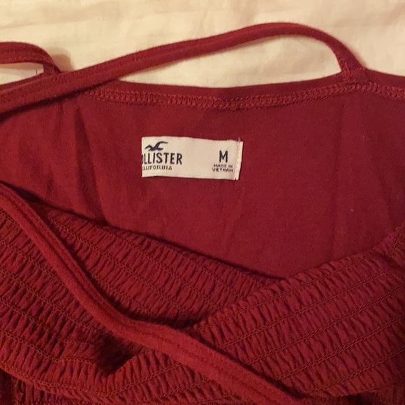 Hollister red top - Picture 2 of 2